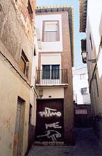 Molino. Fachada principal mal intervenida.